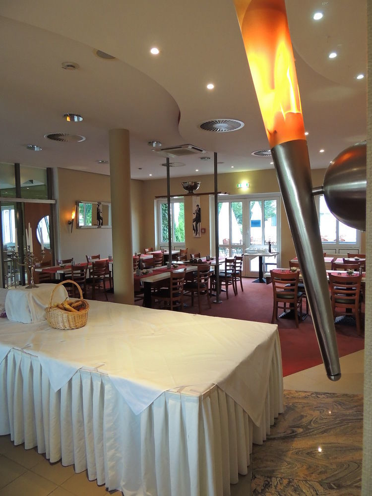 Garner Hotel Cottbus Sued By Ihg Exterior foto